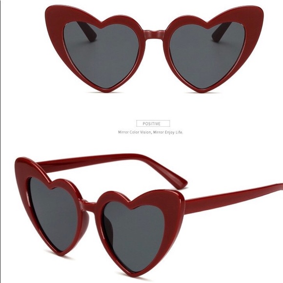 ✨Retro Cat Eye Heart Sunglasses✨ - Picture 8 of 8